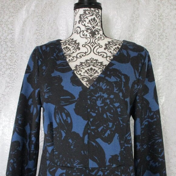 TRINA TURK Clearwater Midnight Floral Dress NWT Size 10 - Picture 4 of 9